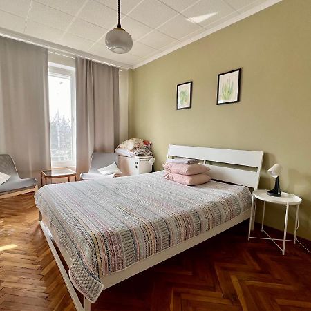 La Gare Apartment Varna Extérieur photo