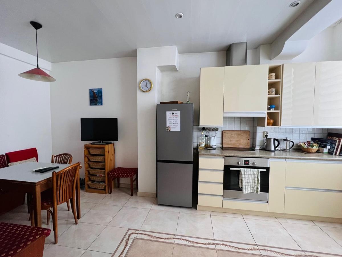 La Gare Apartment Varna Extérieur photo